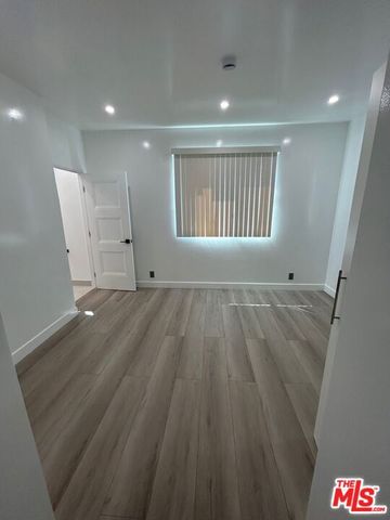 6915 Laramie Avenue, Winnetka (los Angeles), CA 91306