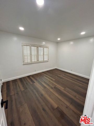 6915 Laramie Avenue, Winnetka (los Angeles), CA 91306