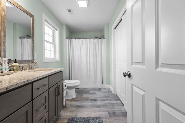 54 Carpenter Street, Warwick, RI 02886