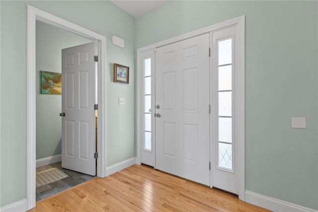 54 Carpenter Street, Warwick, RI 02886