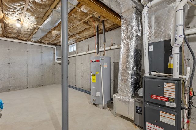 54 Carpenter Street, Warwick, RI 02886