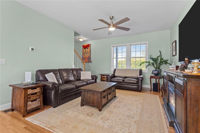 54 Carpenter Street, Warwick, RI 02886