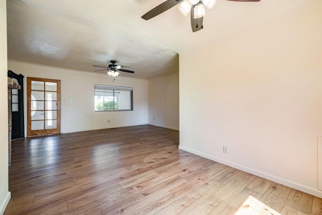 6624 Tierra Drive NW, Albuquerque, NM 87107