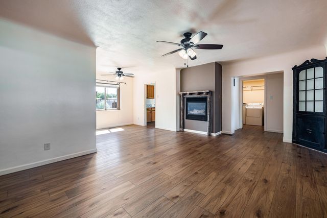 6624 Tierra Drive NW, Albuquerque, NM 87107