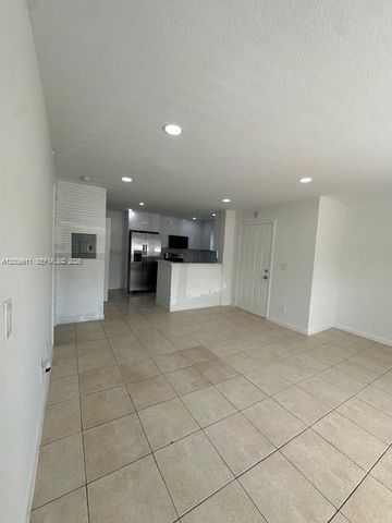 4032 NW 87th Ave 0, Sunrise, FL 33351