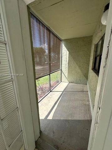 4032 NW 87th Ave 0, Sunrise, FL 33351