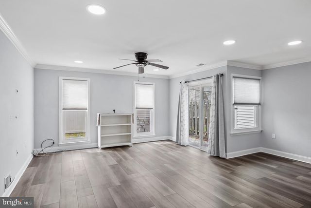 17 WINCHESTER DR, East Windsor, NJ 08520