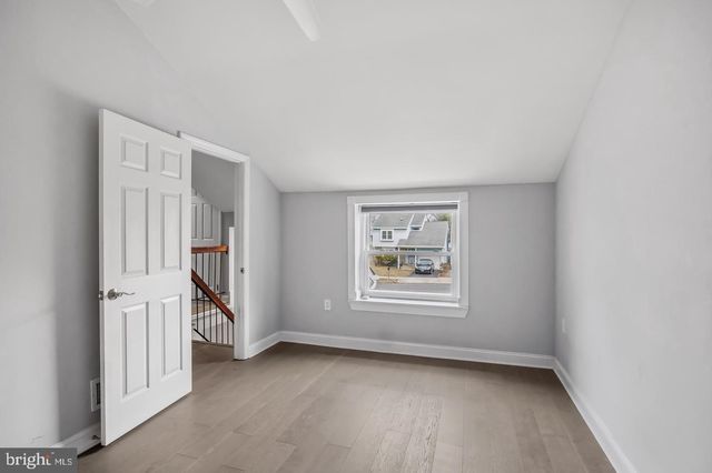 17 WINCHESTER DR, East Windsor, NJ 08520