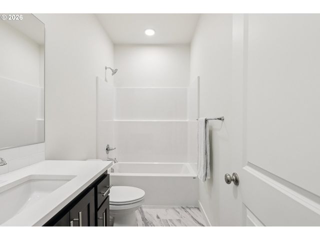 1855 Nw 18TH St, Battle Ground, WA 98604