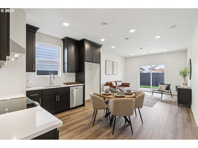 1855 Nw 18TH St, Battle Ground, WA 98604