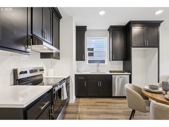 1855 Nw 18TH St, Battle Ground, WA 98604