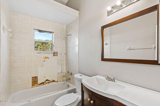 731 Delano Avenue NW, Palm Bay, FL 32907