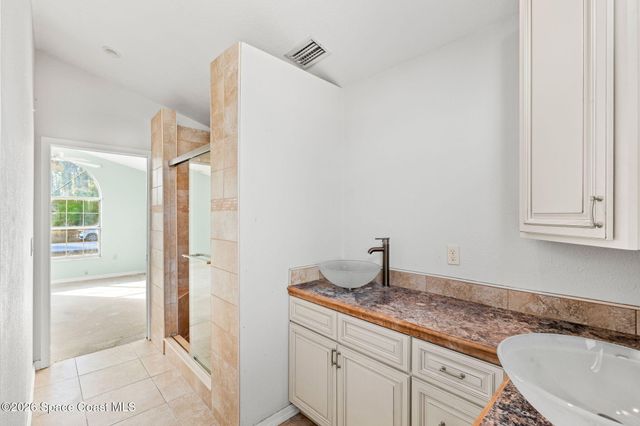 731 Delano Avenue NW, Palm Bay, FL 32907