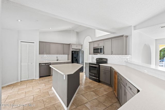 731 Delano Avenue NW, Palm Bay, FL 32907