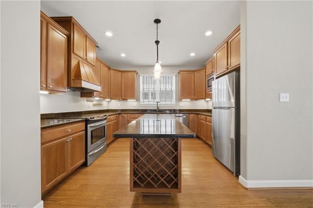 928 12th ST, Virginia Beach, VA 23451