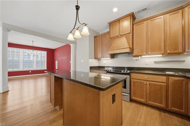 928 12th ST, Virginia Beach, VA 23451