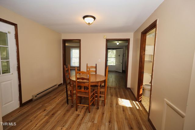 492 Daw Road Road, Raven, VA 24639