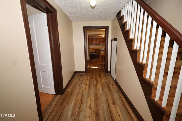 492 Daw Road Road, Raven, VA 24639