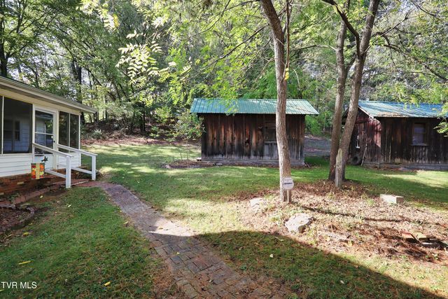 492 Daw Road Road, Raven, VA 24639