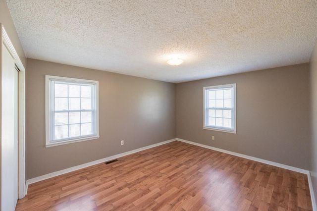 1705 100 HWY W, Decaturville, TN 38329