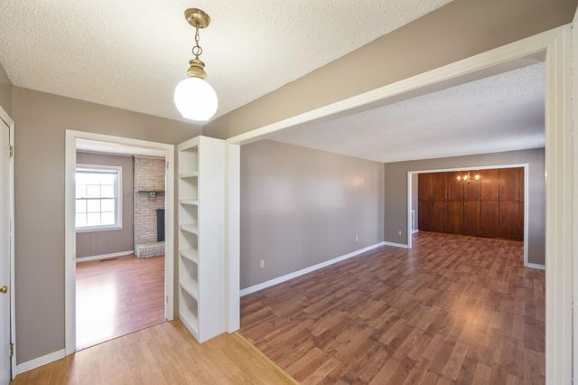 1705 100 HWY W, Decaturville, TN 38329