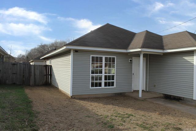 17 Villas Drive, Sherwood, AR 72120