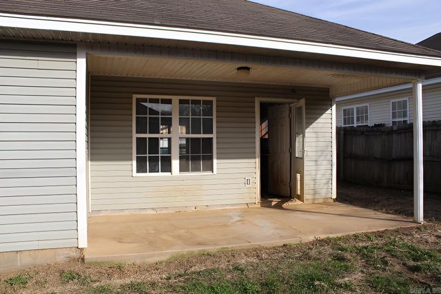 17 Villas Drive, Sherwood, AR 72120