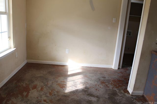 17 Villas Drive, Sherwood, AR 72120