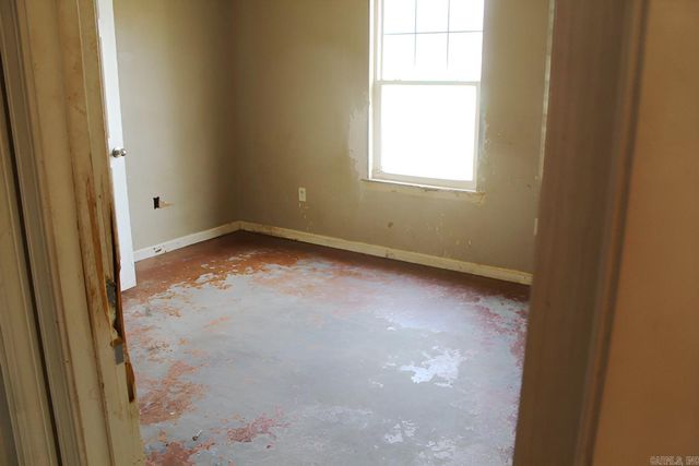 17 Villas Drive, Sherwood, AR 72120