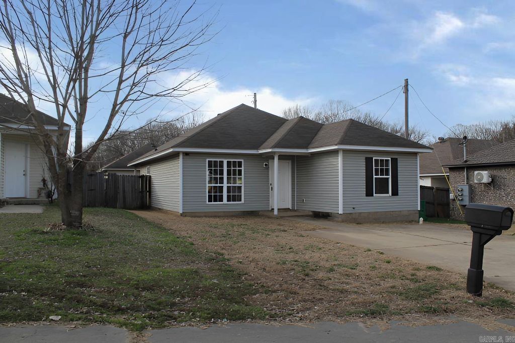 17 Villas Drive, Sherwood, AR 72120