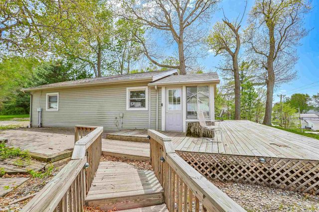 836 Chapman Lake Drive, Warsaw, IN 46582