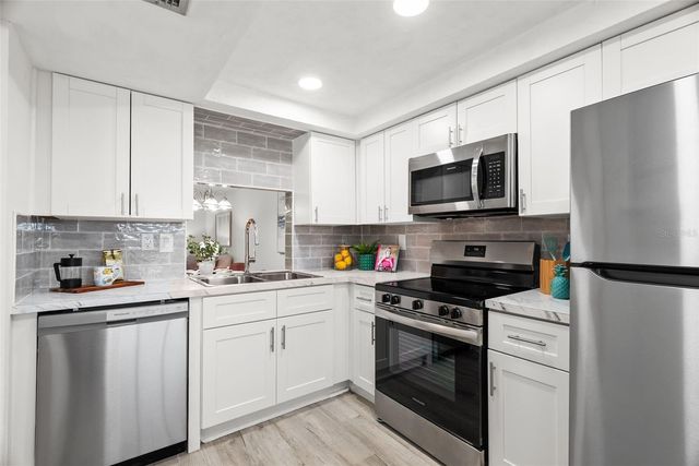 4129 STRATFORD DRIVE 4129, New Port Richey, FL 34652