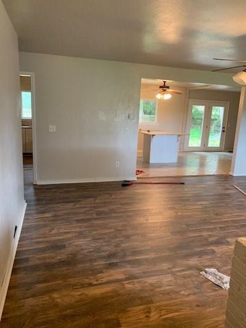 1711 W Deane Street, Fayetteville, AR 72703