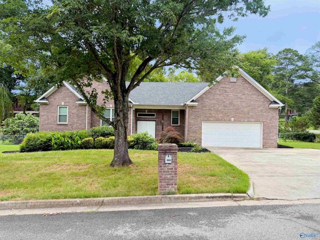 3326 Valley Forge Road, Decatur, AL 35603
