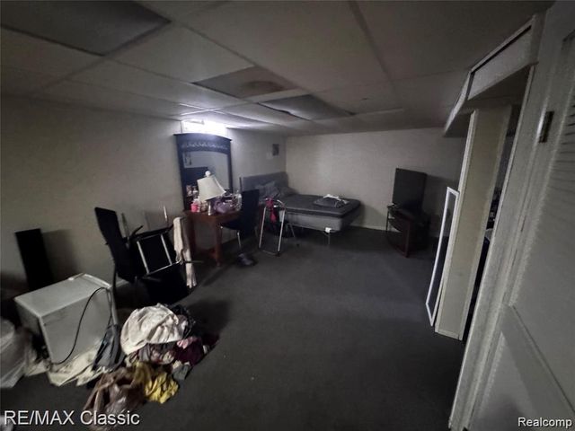 19930 Gaylord, Redford, MI 48240