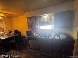 19930 Gaylord, Redford, MI 48240