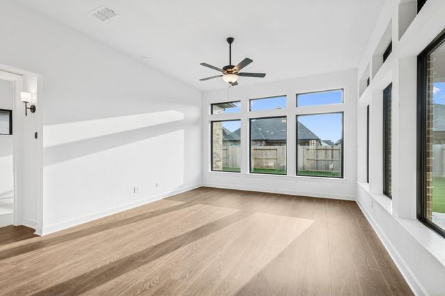 12331 Sweet Gum Drive, Mont Belvieu, TX 77523