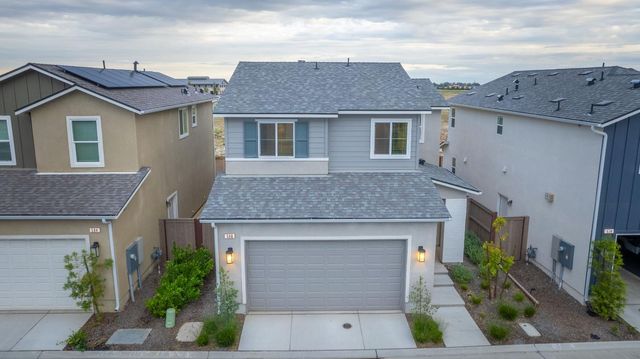 580 Mccaffrey Way, Madera, CA 93636