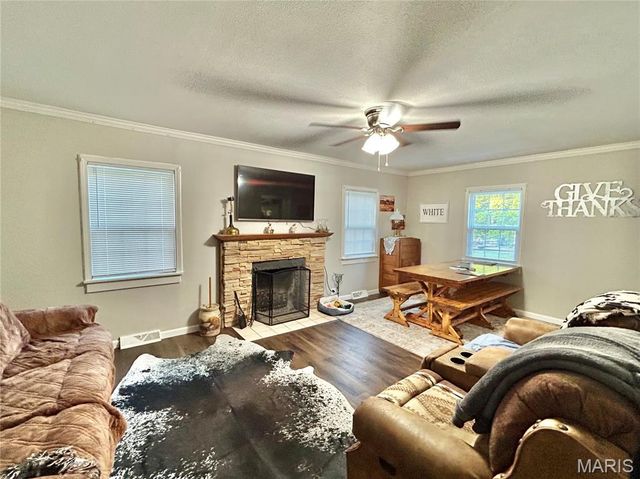 1409 S Washington Street, Salem, MO 65560