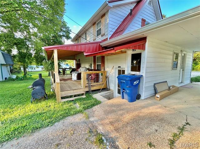 1409 S Washington Street, Salem, MO 65560