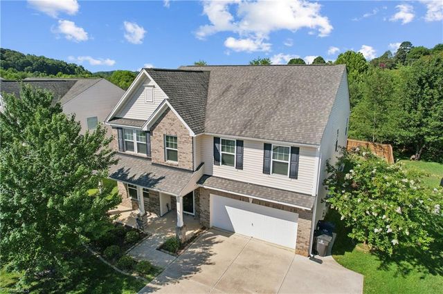 4442 Wedge Drive, Pfafftown, NC 27040