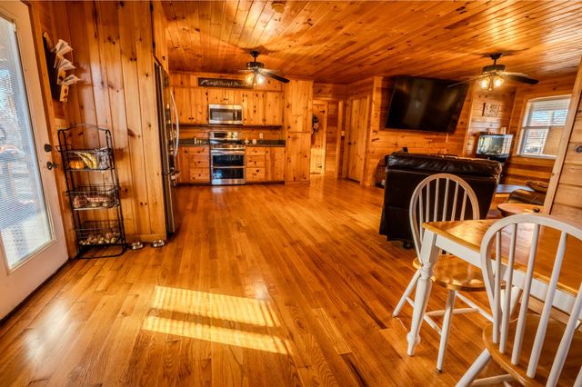 190 Buford Moore Ln, Iron City, TN 38463