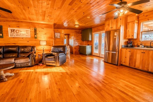 190 Buford Moore Ln, Iron City, TN 38463