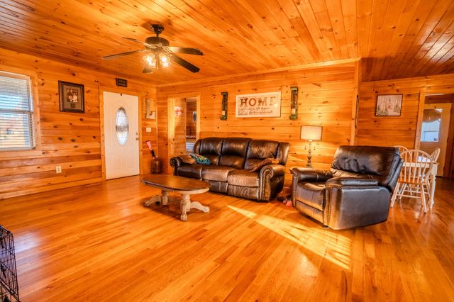 190 Buford Moore Ln, Iron City, TN 38463