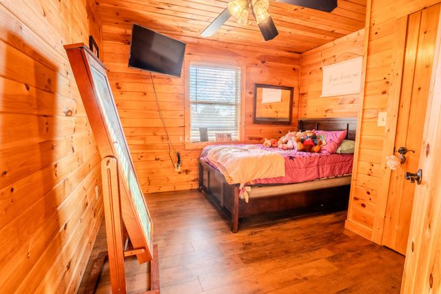 190 Buford Moore Ln, Iron City, TN 38463