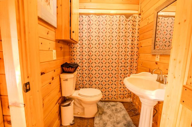 190 Buford Moore Ln, Iron City, TN 38463