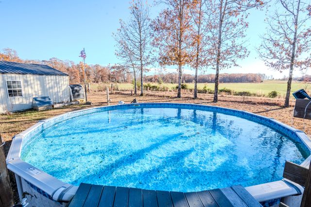 190 Buford Moore Ln, Iron City, TN 38463