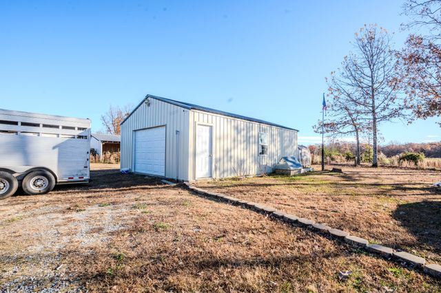 190 Buford Moore Ln, Iron City, TN 38463