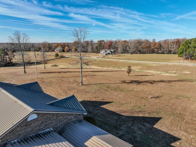 190 Buford Moore Ln, Iron City, TN 38463