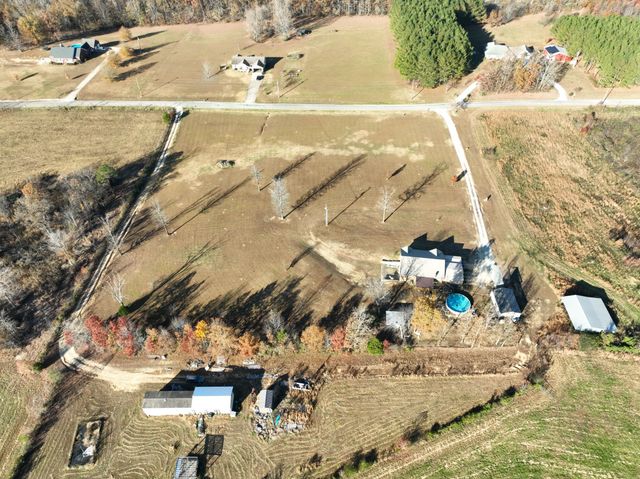 190 Buford Moore Ln, Iron City, TN 38463